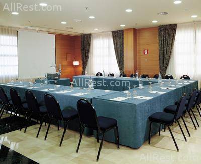 NH Las Artes 15
